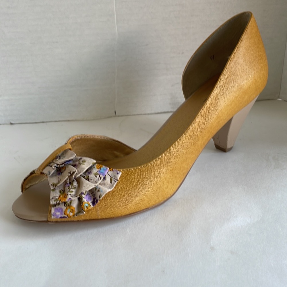 Seychelles Yellow Floral D’Orsay Open Toe Heels 9.5”